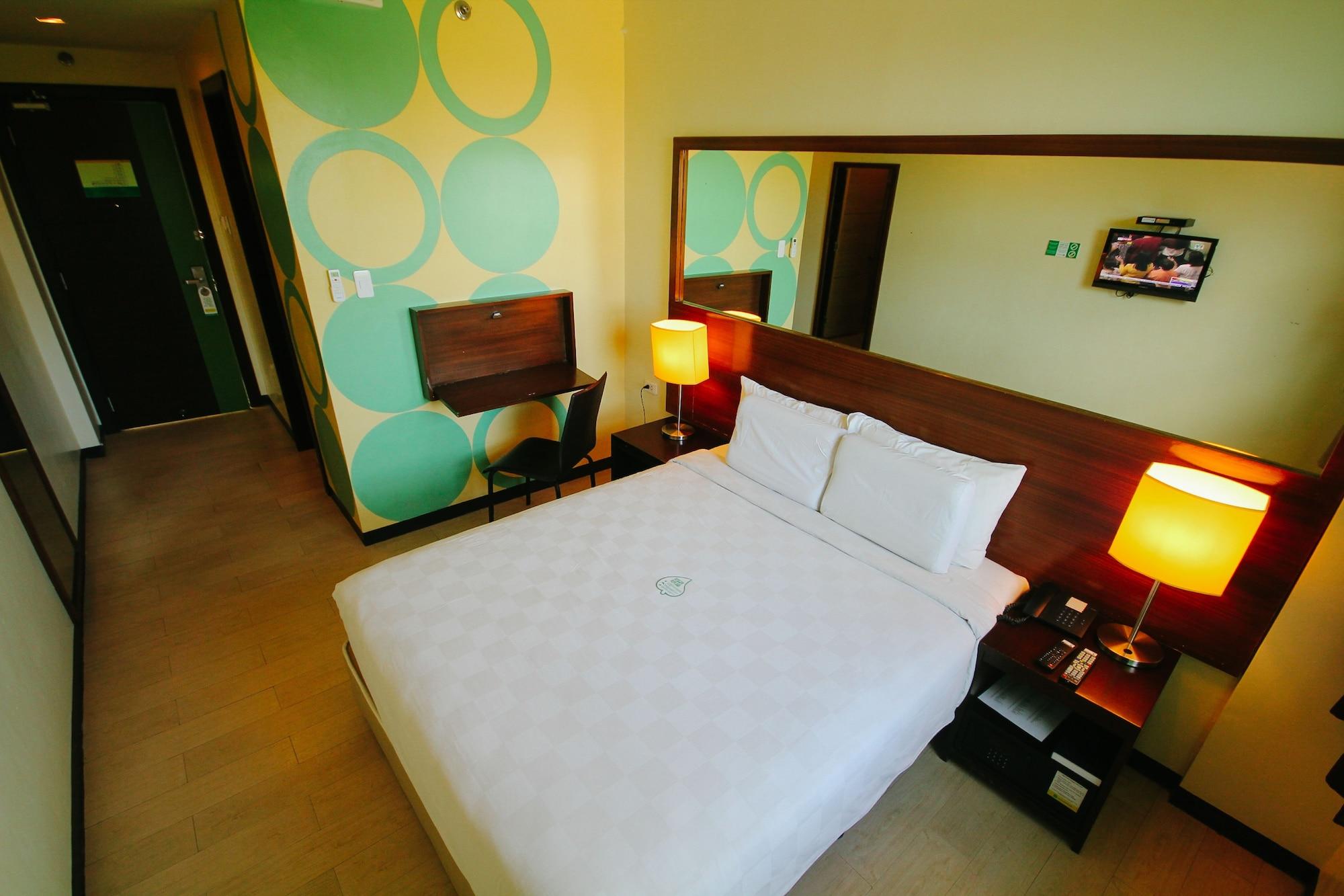 Go Hotels Bacolod Kültér fotó