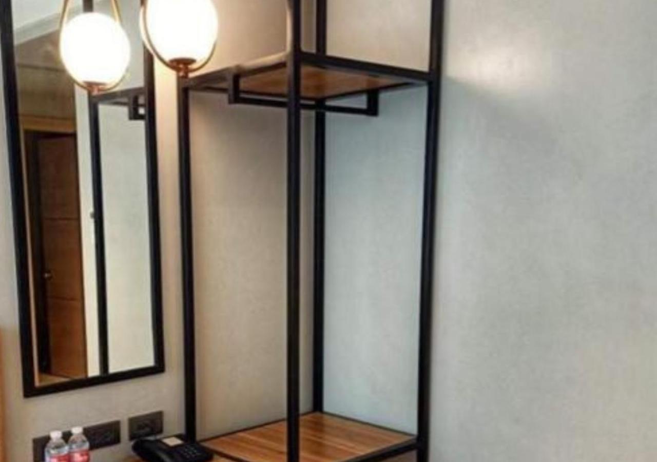 Go Hotels Bacolod Kültér fotó