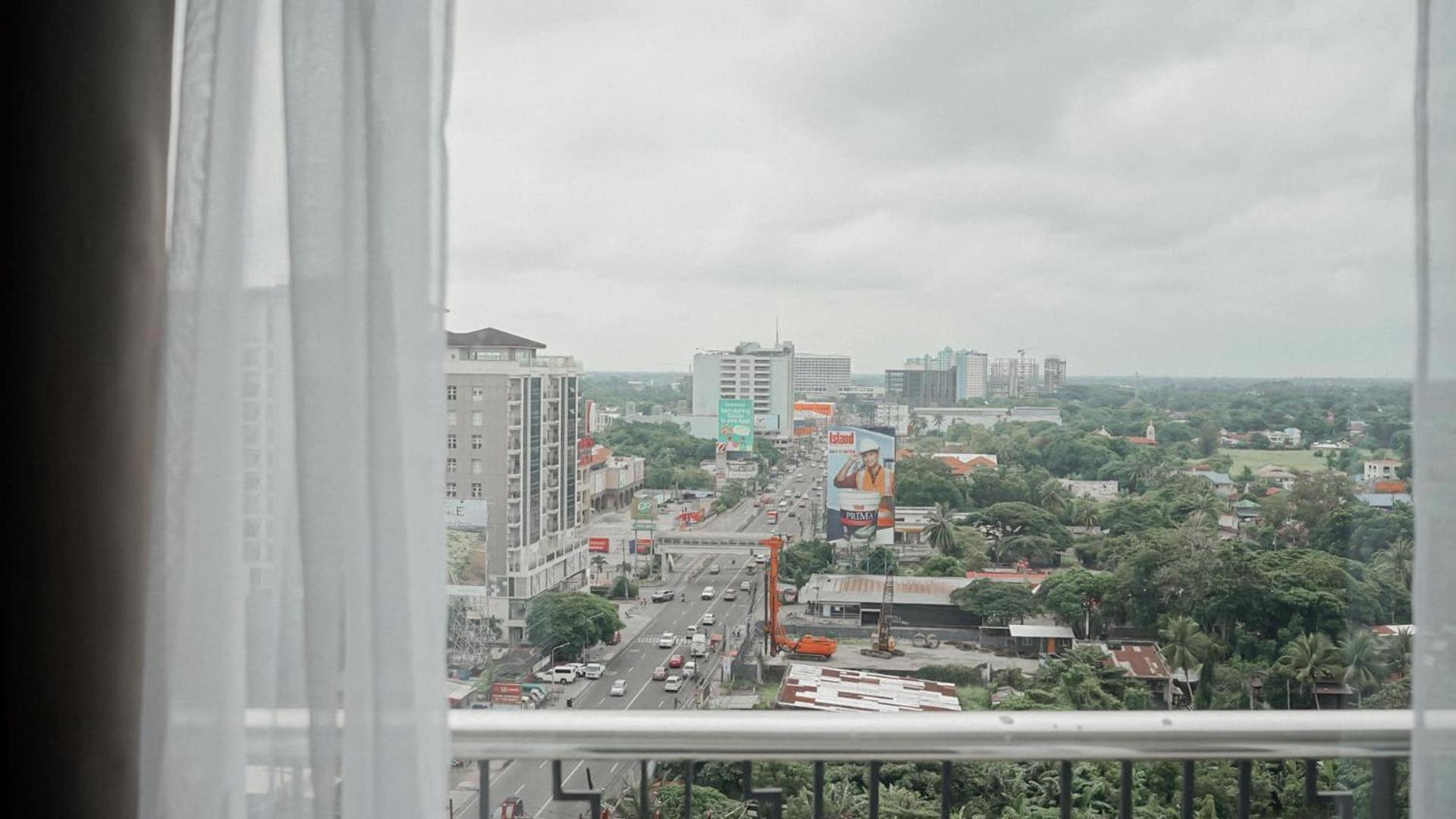 Go Hotels Bacolod Kültér fotó