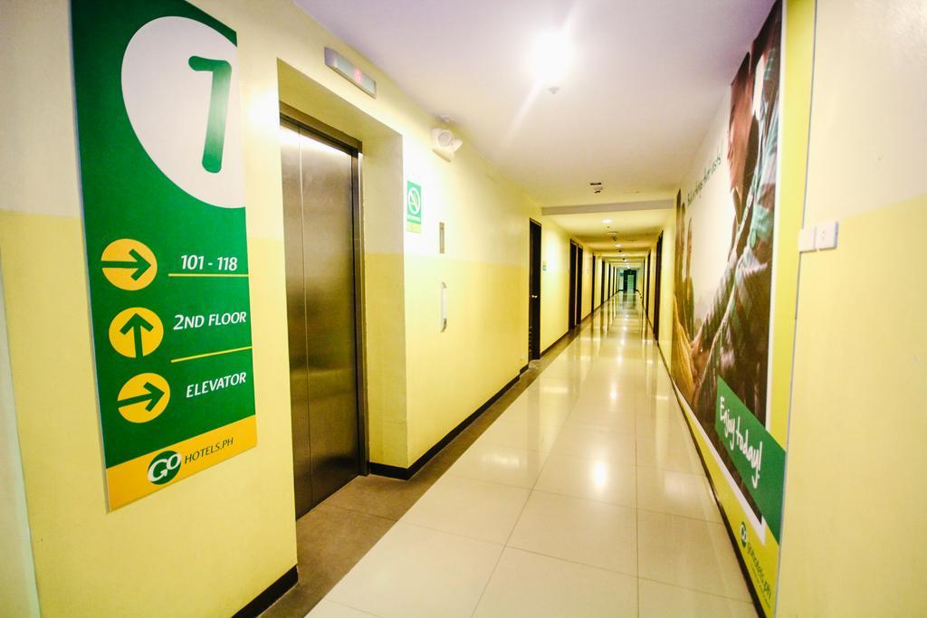 Go Hotels Bacolod Kültér fotó