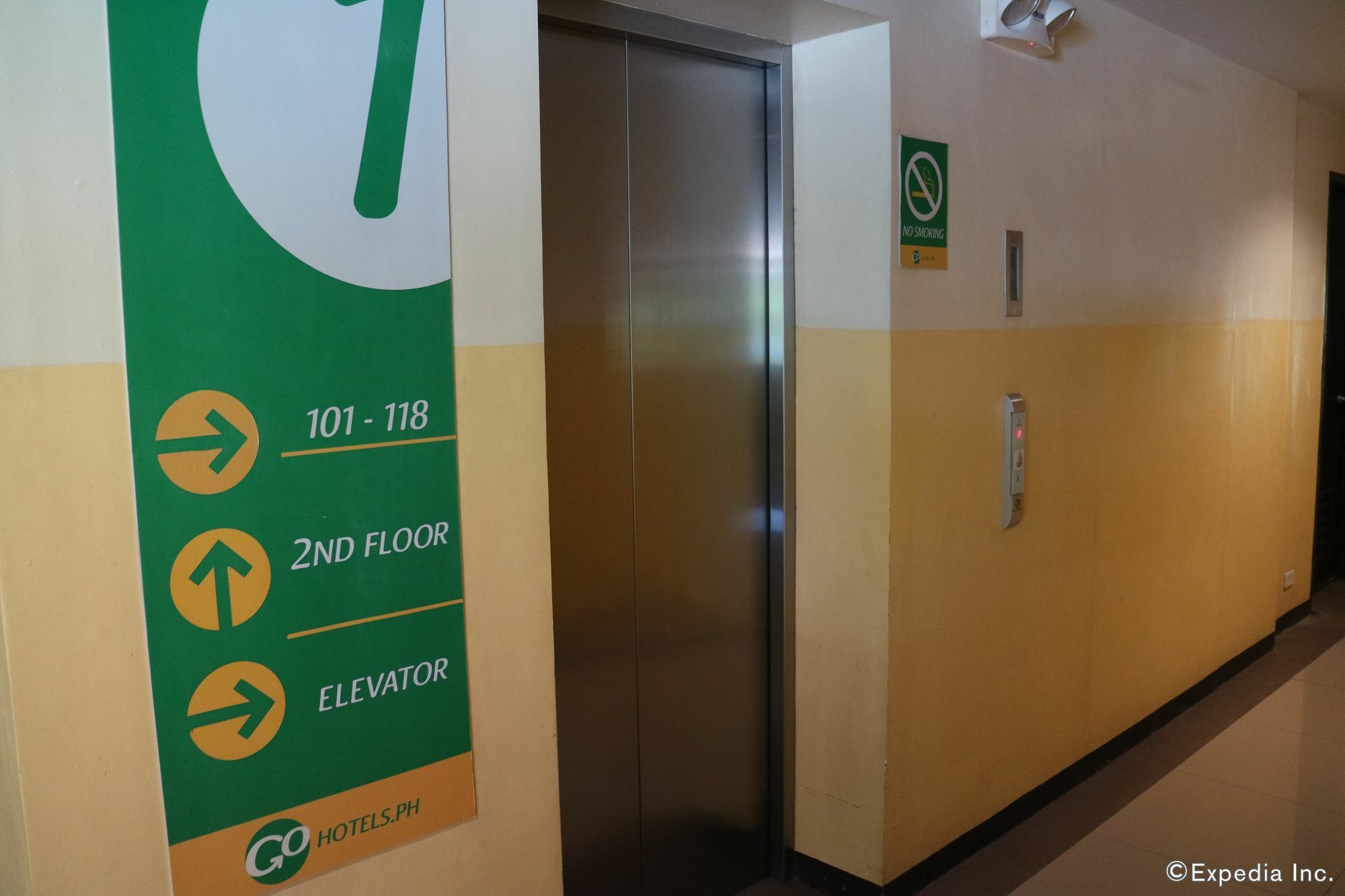 Go Hotels Bacolod Kültér fotó